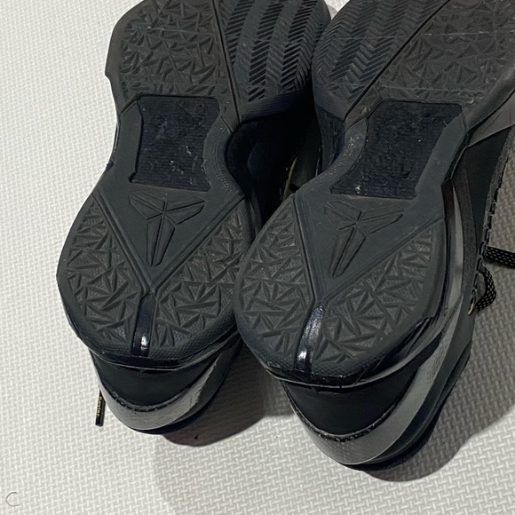 NIKE ZOOM KOBE VII ELITE AWAY - BLACK METALLIC GOLD - Picture 6 of 7